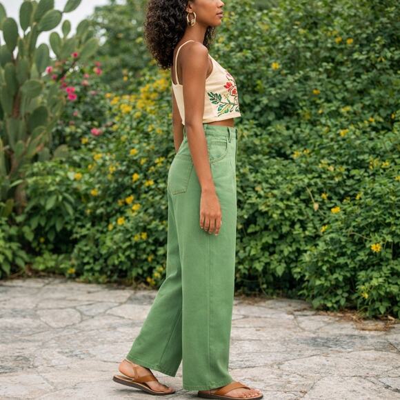 FARM Rio Pants - NWOT: Farm Rio High Waist Pleat Wide Leg Pants Size 26